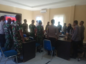 Babinsa Kodim 1628/Sumbawa Barat Ikuti Penyuluhan Bahaya Terorisme dan Radikalisme