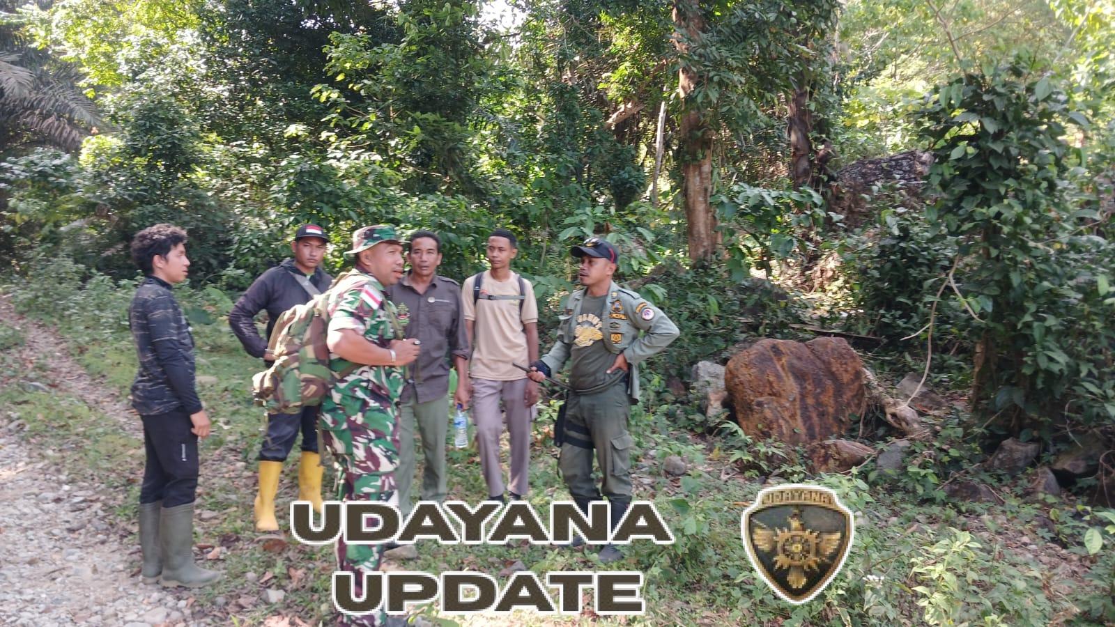 Babinsa Tabundung dan Polhut Gelar Patroli Gabungan di Taman Nasional Cegah Karhutla