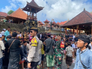 Sigap,  Babinsa Bunga Mekar  Gelar Pengawalan Mepeed Ciptakan  Rasa Aman Dan Nyaman