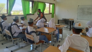 Dukung Program Pemerintah, Babinsa Dampingi Kegiatan Makan Siang Sehat