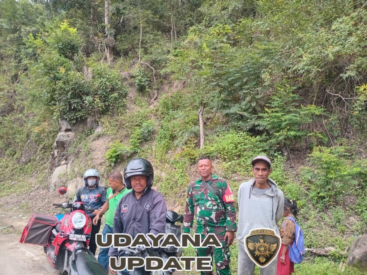 Babinsa Serda Antonius Wae Jalin Komunikasi dengan Masyarakat Desa Bokasape Timur