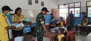 Sinergi Babinsa dan Puskesmas Limarahing Jaga Kesehatan Anak Sekolah