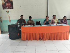 Babinsa Koramil 01/Loli Hadiri Rapat Orang Tua Murid di SDN Dedekadu