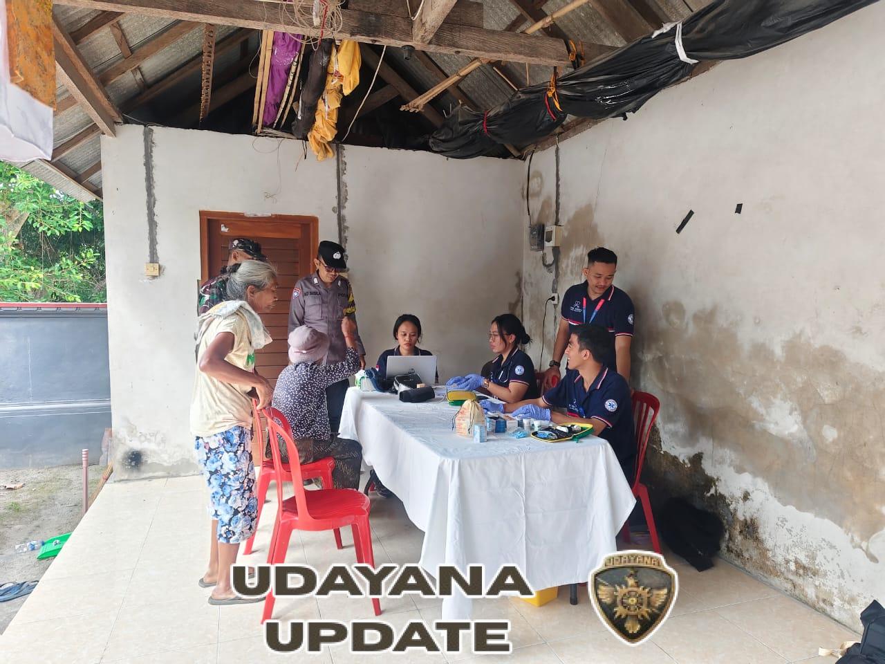 Babinsa Koramil Nusa Penida Atensi Kegiatan Bakti Sosial