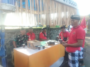 Dengan Kehadiran Babinsa, Upacara Adat Ngaben Massal di Wanayu Mas Berjalan Tertib dan Lancar