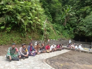 Danramil Payangan Apresiasi Dedikasi Babinsa yang Tak Pernah Absen di Kegiatan Adat Desav