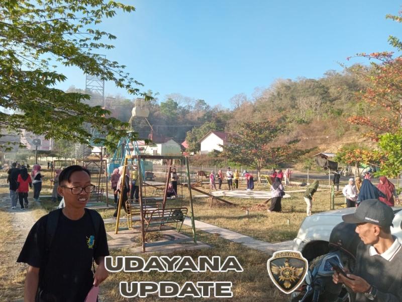 Babinsa dan Warga Kelurahan Sampir Gelar Aksi Bersih-Bersih Bersama Instansi Terkait