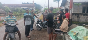 Babinsa Kodim 1602/Ende Ingatkan Warga Wolojita Jaga Kebersihan Lingkungan