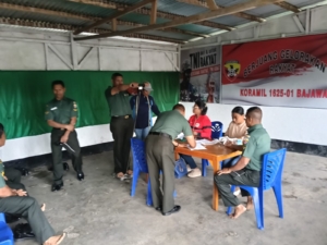 Puskesmas Surisina Tingkatkan Kesehatan Prajurit TNI Lewat Pemeriksaan di Bajawa