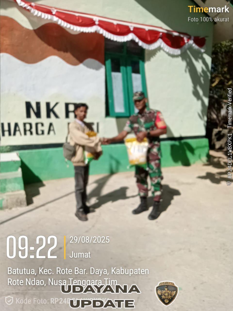 Babinsa Koramil 1627-03/Btt Dukung Gerakan Pangan Murah di Rote Barat Daya