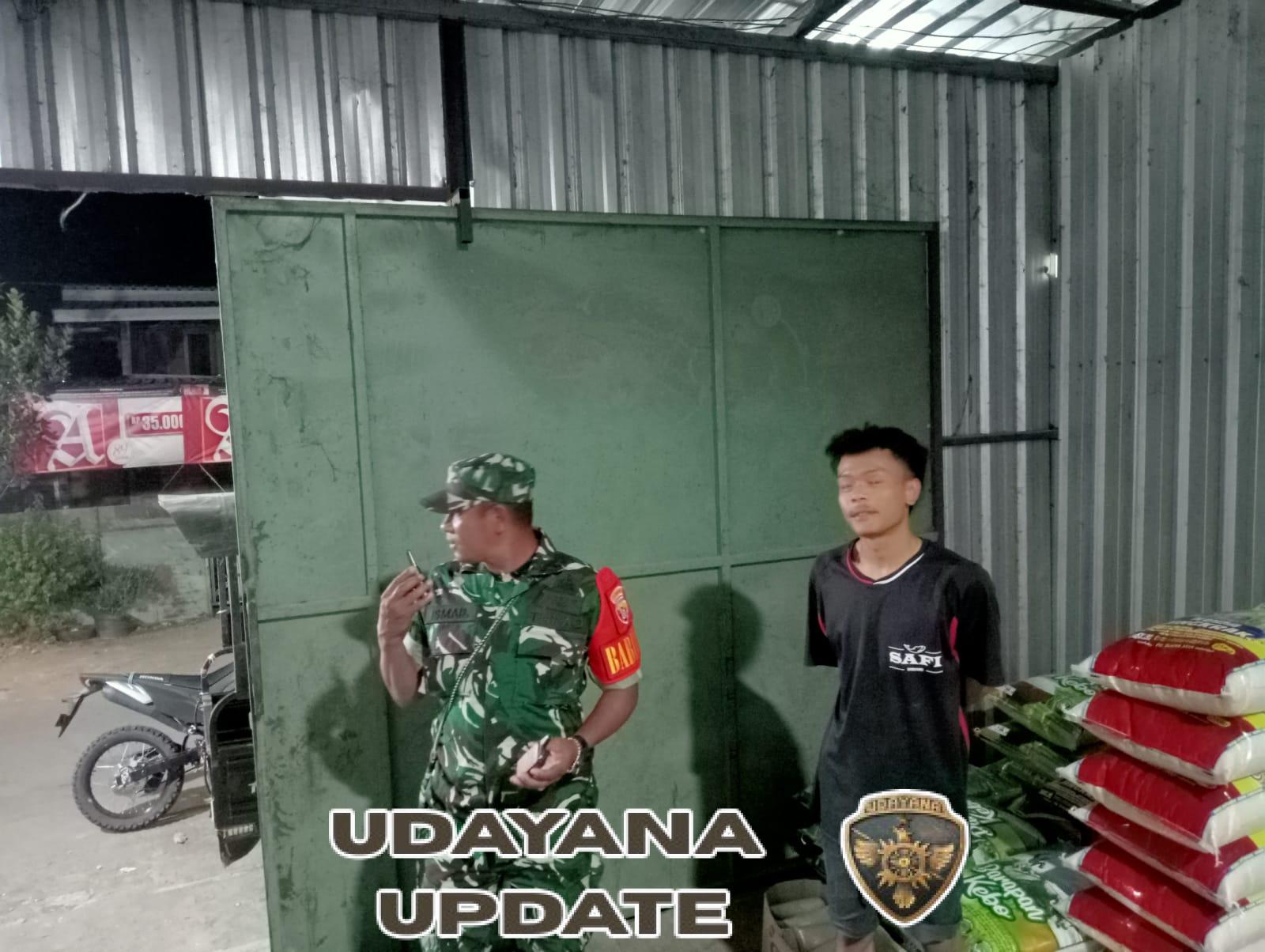 Piket Koramil 1628-05/Jereweh Laksanakan Patroli Jaga Ketertiban Warga