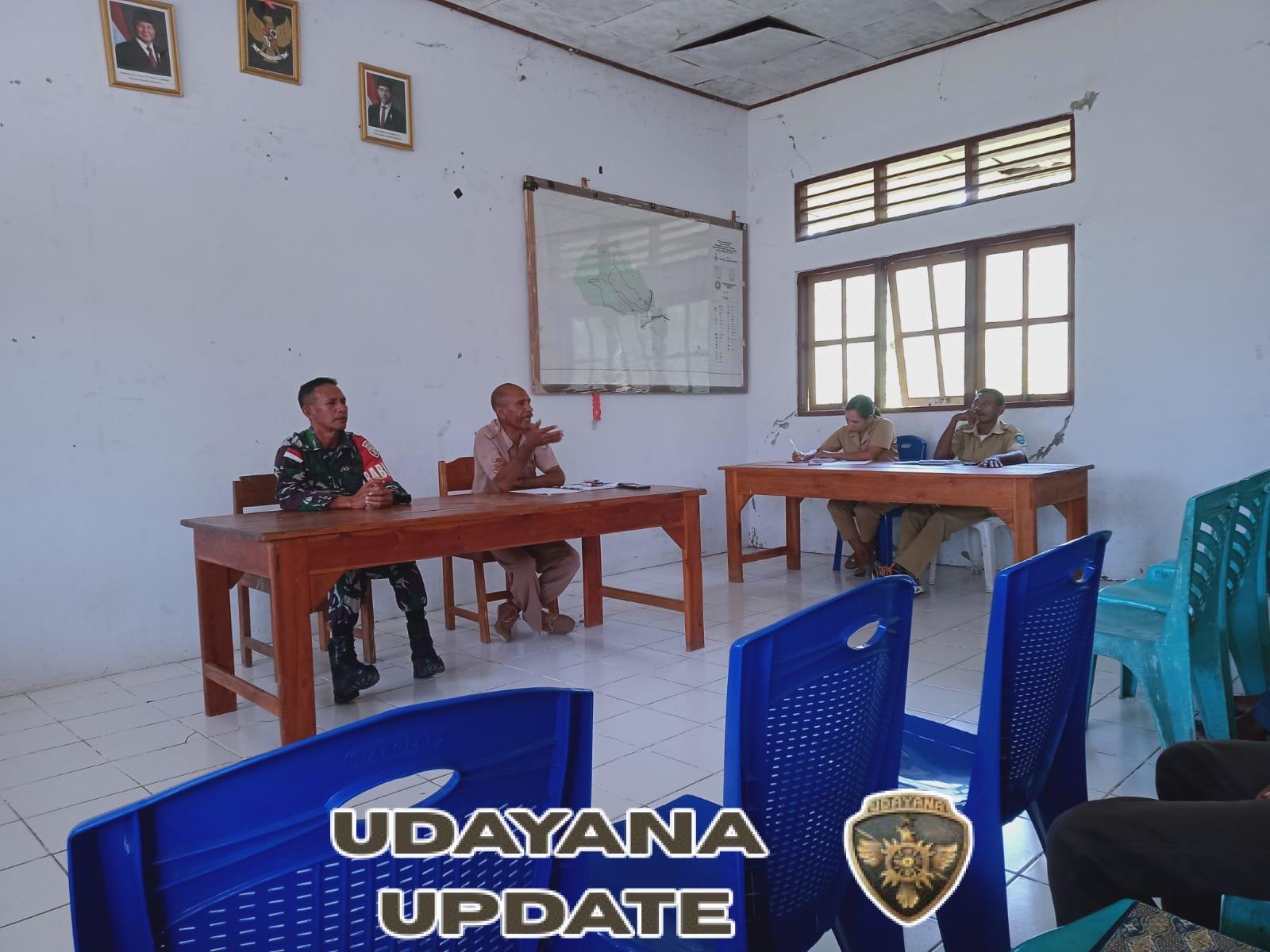 Rapat Pembahasan Pemekaran dan Ekonomi Desa Maubesi, Babinsa Tunjukkan Dukungan Penuh