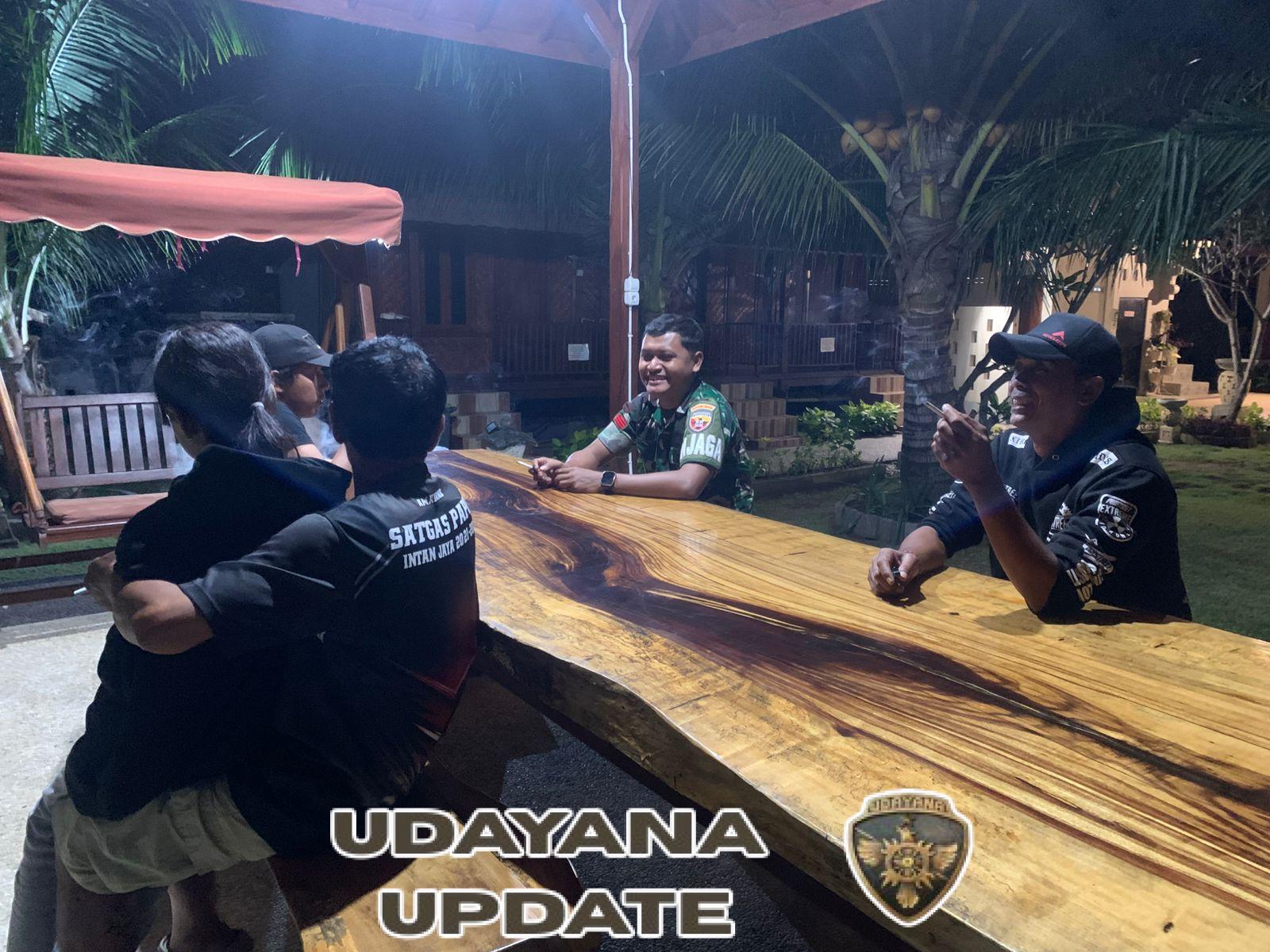 Babinsa Sekongkang Laksanakan Patroli Jaga Kamtibmas di Wilayah Binaan