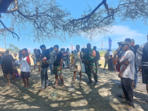 Koramil Camplong Hadir Jaga Ketertiban Pacuan Kuda Kapolda Cup