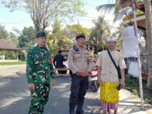 TNI-Polri Bersatu, Babinsa Dan Bhabinkamtibmas Di Klungkung Pastikan Kegiatan Di Wilbin Aman Dan Lancar