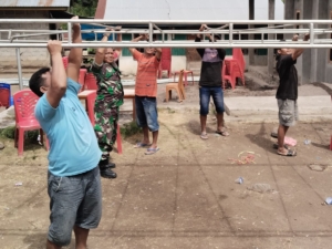 Kodim 1602/Ende Tingkatkan Kemanunggalan TNI-Rakyat Melalui Karya Bakti di Detusoko