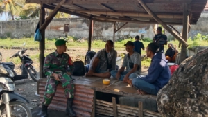 Babinsa Kodim 1602/Ende Perkuat Kemitraan dengan Masyarakat Desa Nganesa