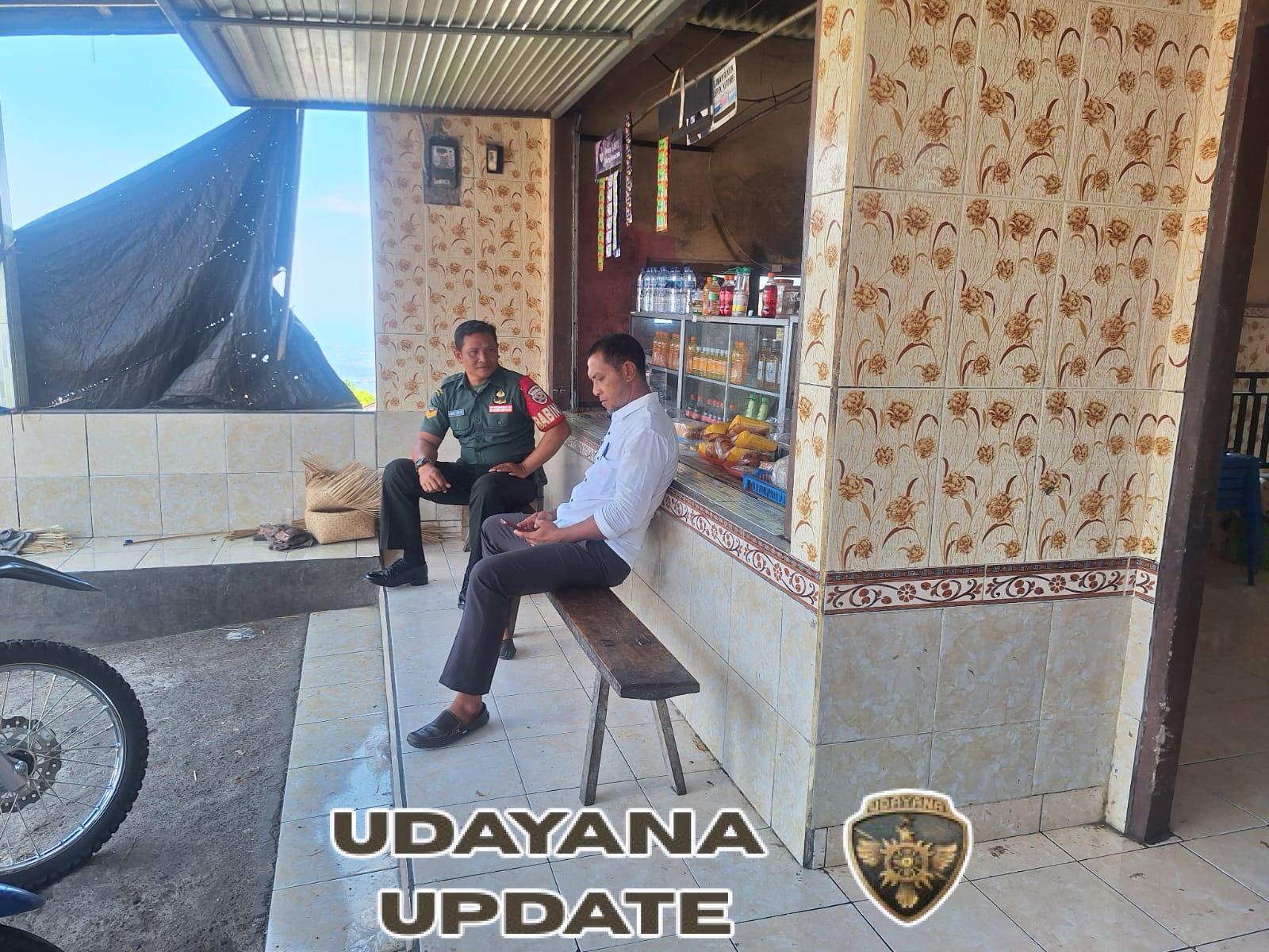 Babinsa Sidetapa Turun ke Warga, Ingatkan Pentingnya Antisipasi Musim Hujan