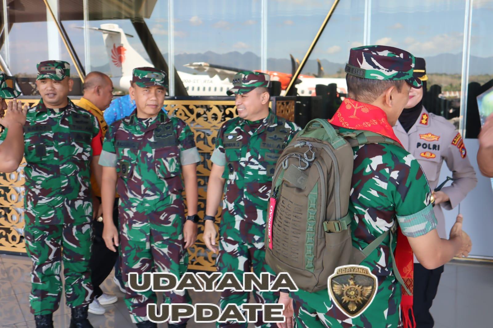 ‎Dandim 1607/Sumbawa Sambut Kedatangan Asops KASAD di Bandara Sumbawa