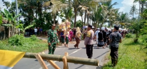 Babinsa, Garda Terdepan dalam Pengamanan Upacara Adat Desa Pering Gianyar