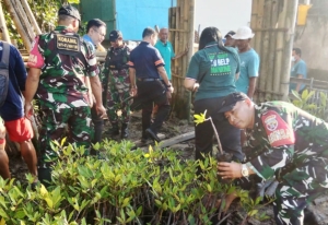 Penanaman Mangrove, Kodim 1611/Badung dan PT. QNET Indonesia Jaga Lingkungan