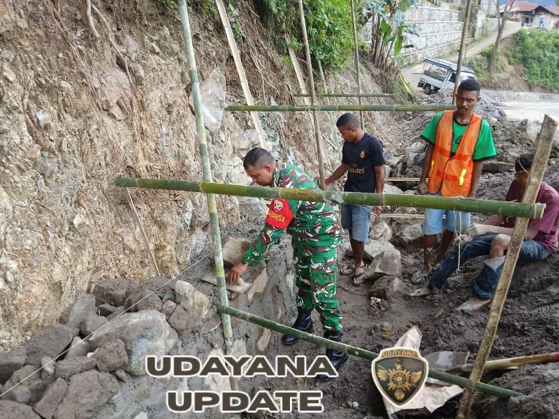 Gotong Royong Babinsa dan Warga Aebara, Wujud Kemanunggalan TNI-Rakyat