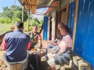 Ciptakan Rasa Aman, Babinsa Koramil 03/Detusoko Turun Langsung ke Desa Wologai Timur