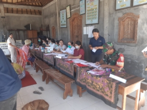 Sinergi Babinsa dan Petugas Kesehatan Sukseskan Posyandu Balita