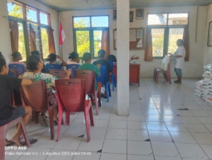 Sinergi TNI dan Pemerintah Amankan Distribusi Bantuan Beras di Kabupaten Ende