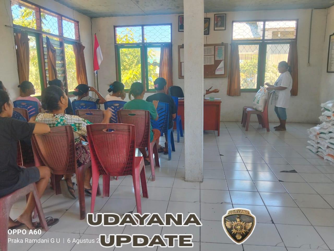 Sinergi TNI dan Pemerintah Amankan Distribusi Bantuan Beras di Kabupaten Ende