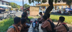 Babinsa Ende Tengah Tekankan Pentingnya Tanggung Jawab dan Disiplin Pelajar