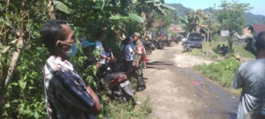 Kodim 1602/Ende Perkuat Kemanunggalan TNI-Rakyat lewat Komsos di Desa Watuneso