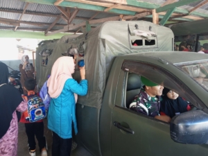 ‎Kunjungan TKIT ke Kodim 1607/Sumbawa, Anak-Anak Gembira Naik Mobil dan Motor Dinas TNI