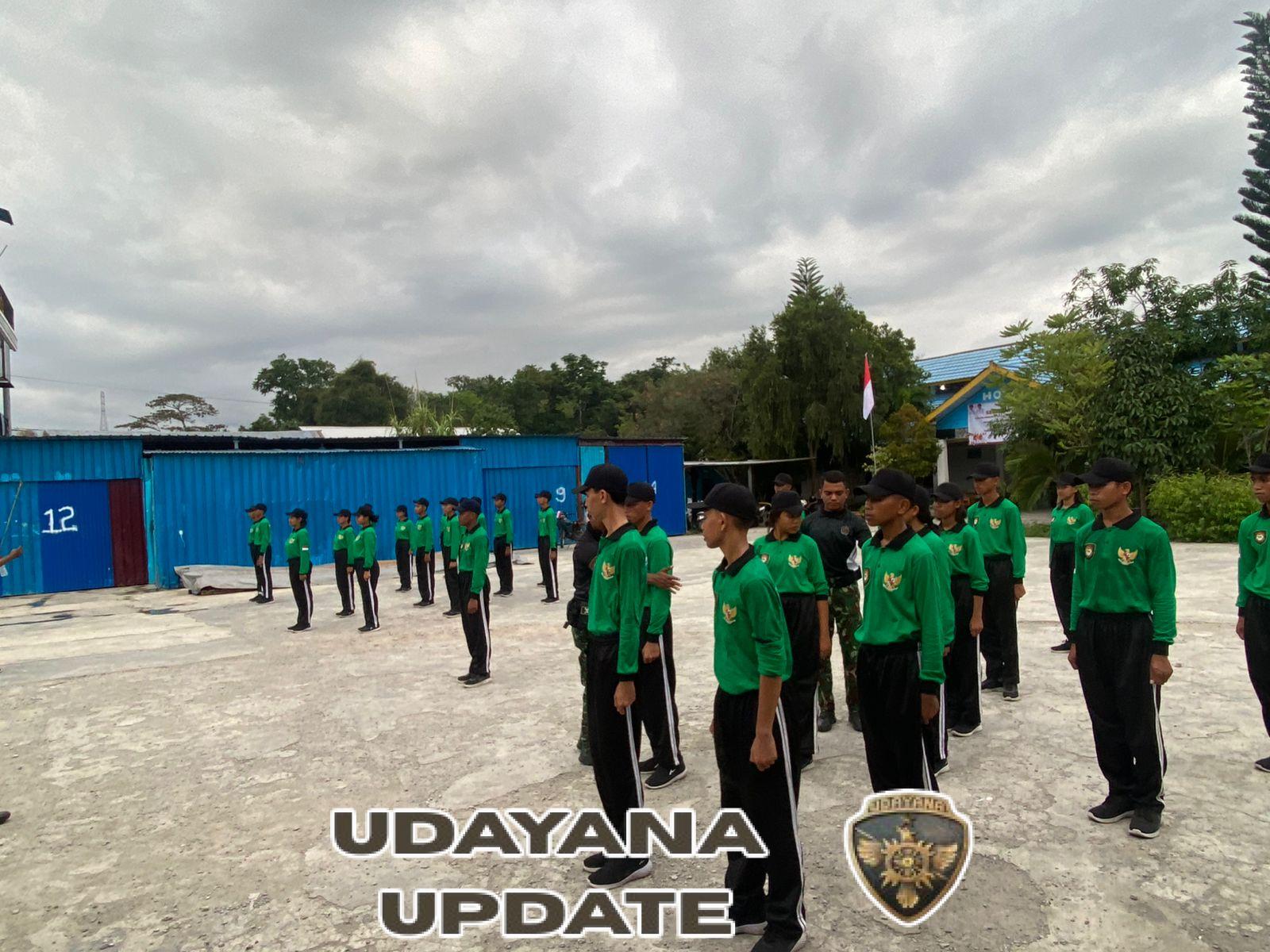 Babinsa dan SMAN 3 Kota Komba Bersinergi Sukseskan Paskibraka Kecamatan