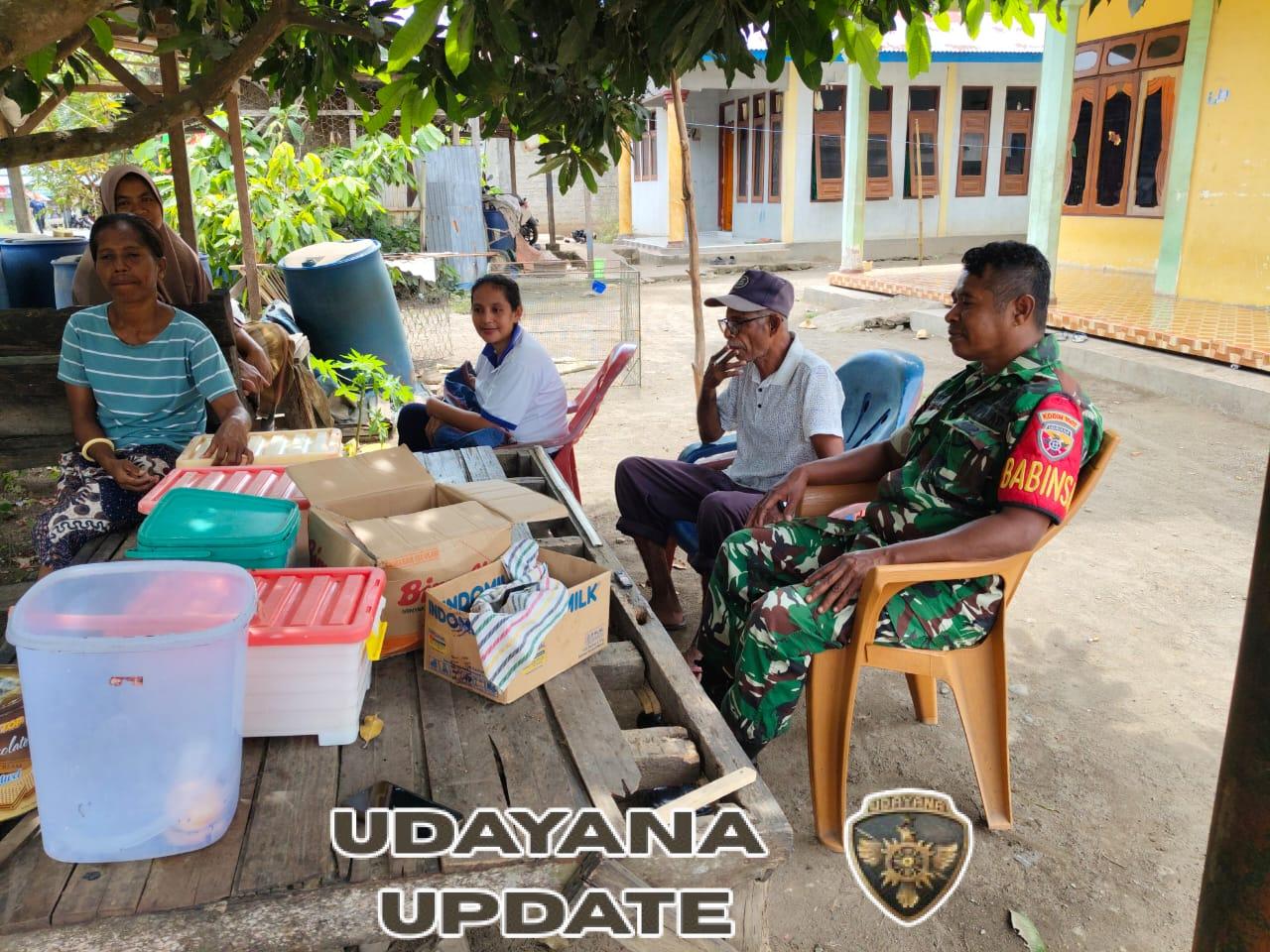 TNI Hadir di Tengah Masyarakat, Babinsa Ende Bangun Komunikasi di Rukuramba