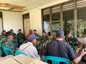 Sinergitas Kompi Pertanian Yonif TP 834/WM dan Masyarakat  Desa Aeramo dalam Perawatan Saluran Irigasi