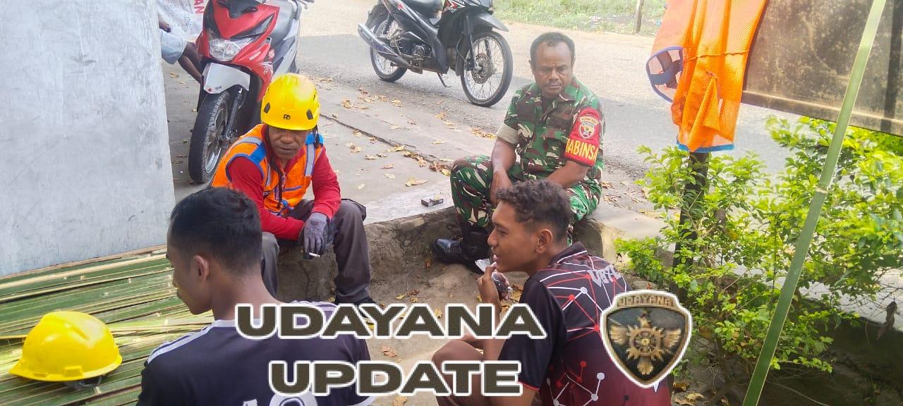 PLN dan Babinsa Tertibkan Pohon yang Mengganggu Kabel Listrik di Riaraja