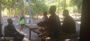 Tingkatkan Kemanunggalan TNI-Rakyat, Babinsa Hadir di Tengah Masyarakat Liselande