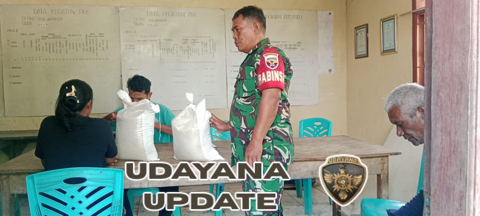7.560 kg Beras Di Salurkan Di Desa Waibleler, Babinsa Pastikan Tepat Sasaran.