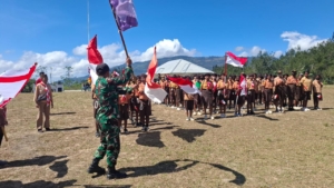 Yakinkan Acara Aman, Satgas Pos Fohuk dan Lakmars Turut Serta Upacara Hari Pramuka Siswa Sekolah Sekecamatan Lamaknen Selatan