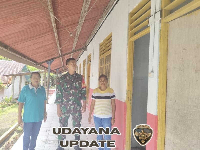 Babinsa Ende Jalin Komunikasi dengan Guru SDI Roworeke untuk Wujudkan Keamanan