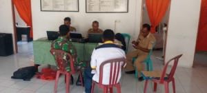 Babinsa Ende Gencarkan Komsos dan Pamwil, Pastikan Keamanan Wilayah Tetap Kondusif