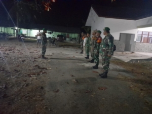 Patroli Bersama Koramil Naikliu Wujudkan Situasi Aman Kondusif