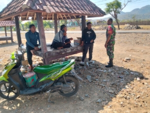 Koptu Amirudin Laksanakan Komsos Bersama Warga Desa Kiantar