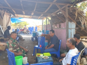 Tradisi Masuk Tuu, Babinsa Ajak Warga Rote Timur Jaga Budaya dan Persatuan