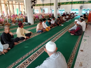 TNI Hadir di Tengah Umat, Babinsa Mapin Kebak Ikuti Peringatan Maulid Nabi Muhammad SAW