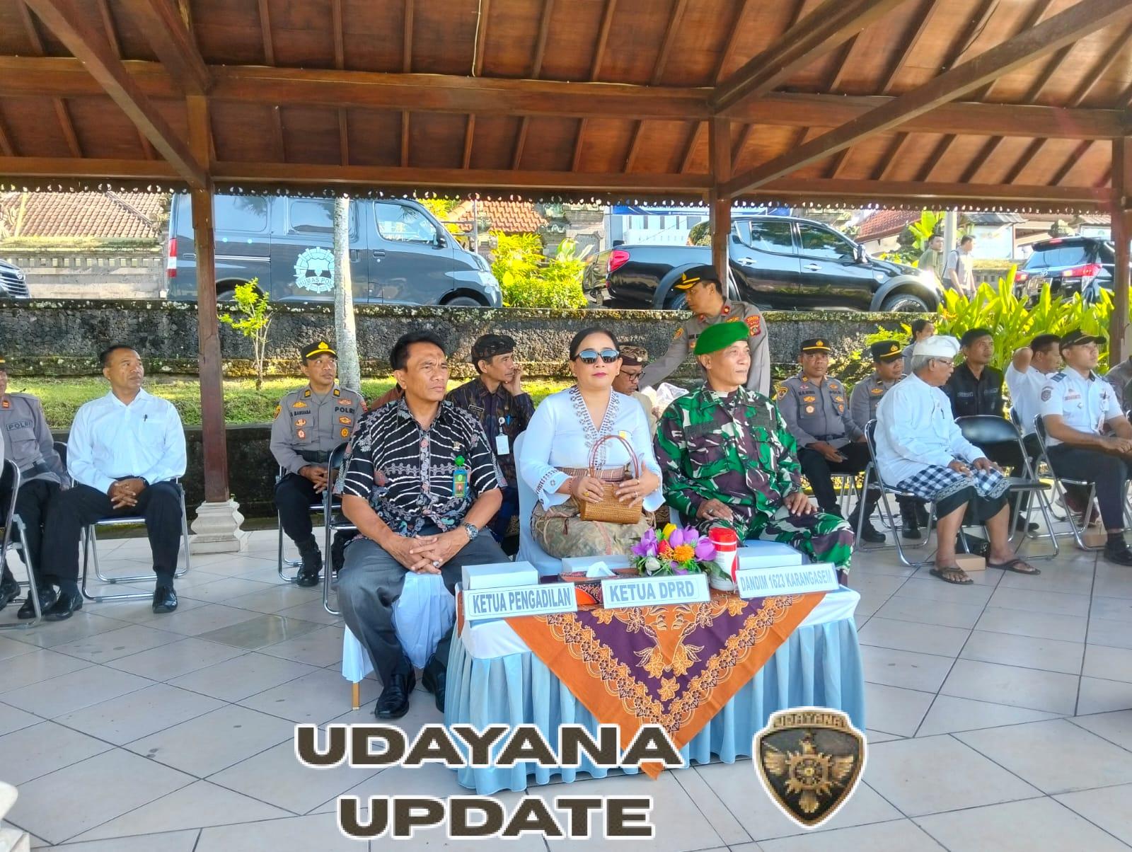 Wujud Sinergi TNI-Polri dan instansi terkait, Pasiintel Kodim 1623/Karangasem hadiri apel Kamtibmas.