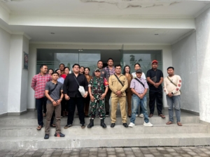 Babinsa Koramil Klungkung Hadiri Rapat Evaluasi Pelaksanaan Fasilitas Intervensi Sumber Daya  Pembangunan Desa