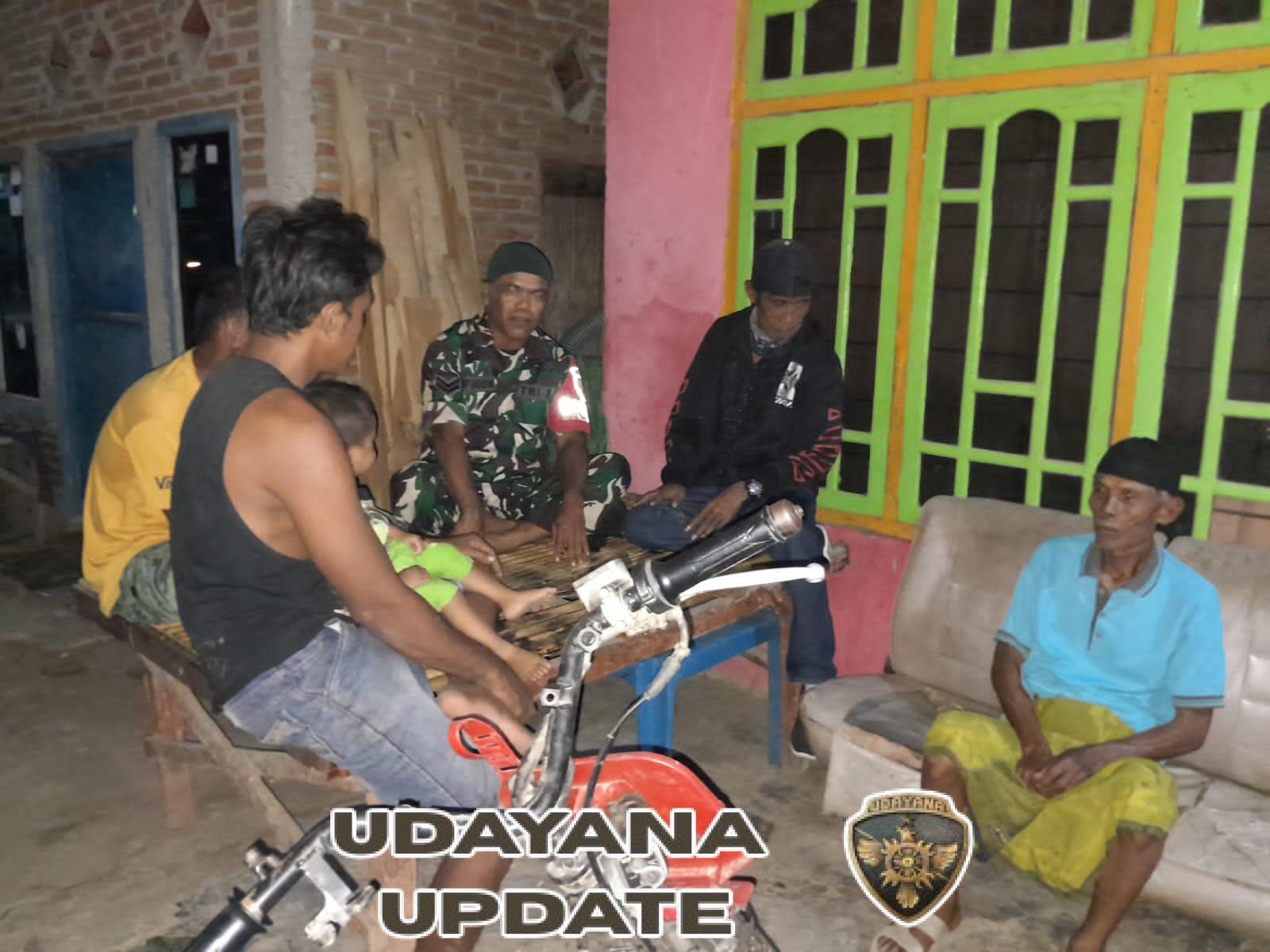 Babinsa Koramil 1608-02/Bolo Ajak Warga Selesaikan Masalah dengan Musyawarah