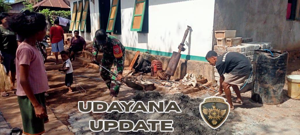 Babinsa Desa Mausamang Dampingi Warga Bangun Dapur dengan Batako Seadanya